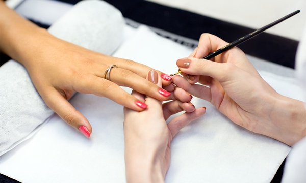 Boho Salon : Your Guide to the Best Nail Salon in Dubai for the Perfect Mani-Pedi