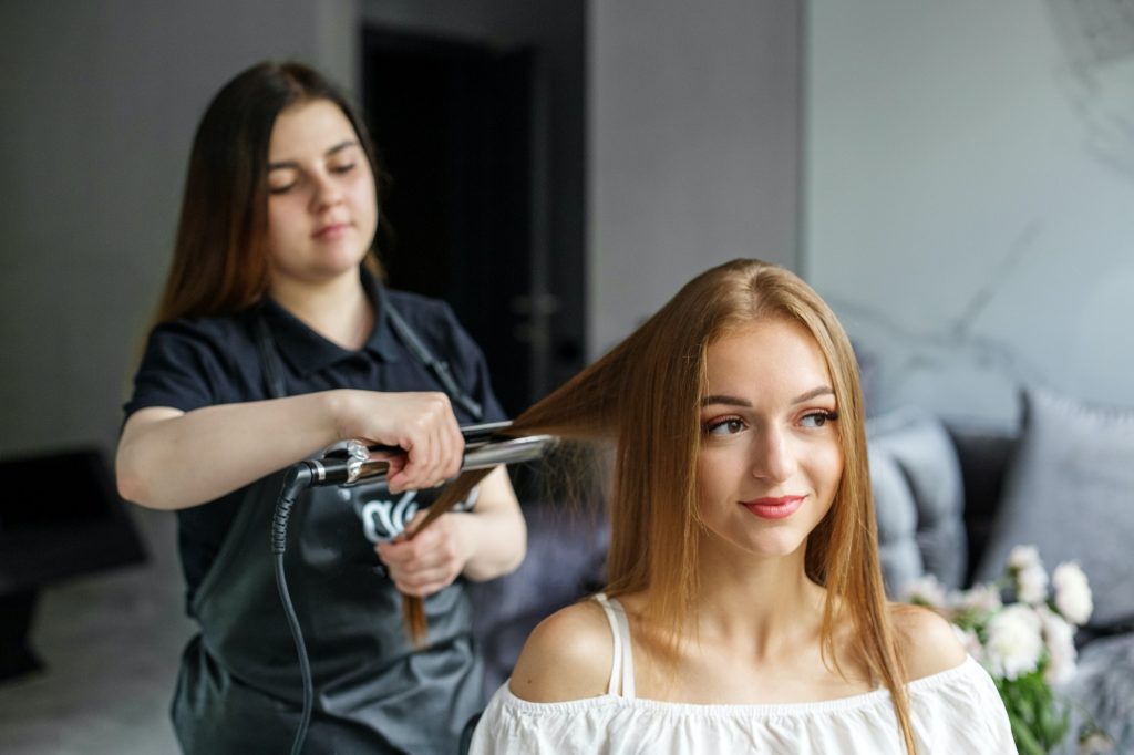 Best Hair Treatment Salon in Dubai for Ladies Now