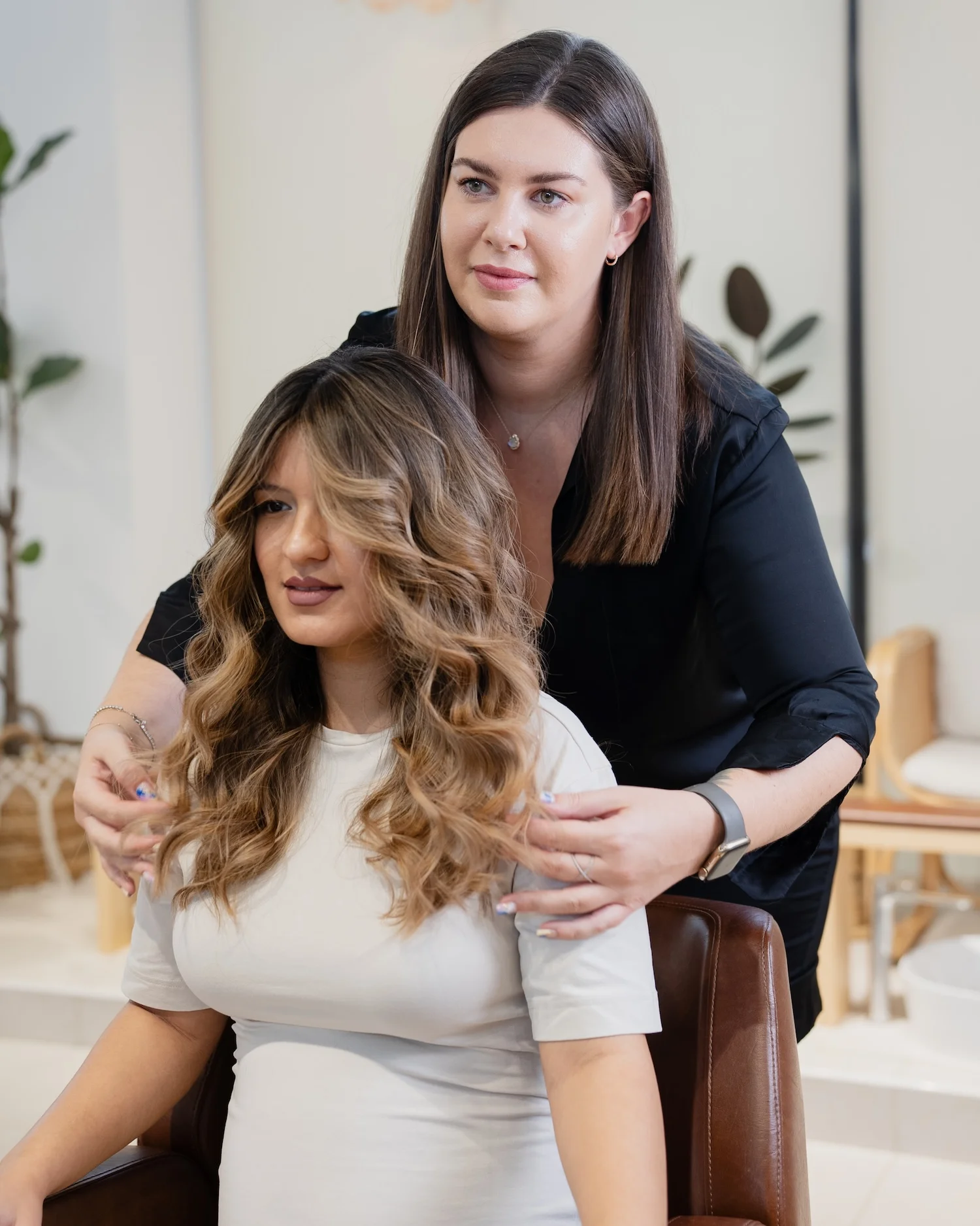 Seasonal Haircare in the UAE: Summer vs. Winter