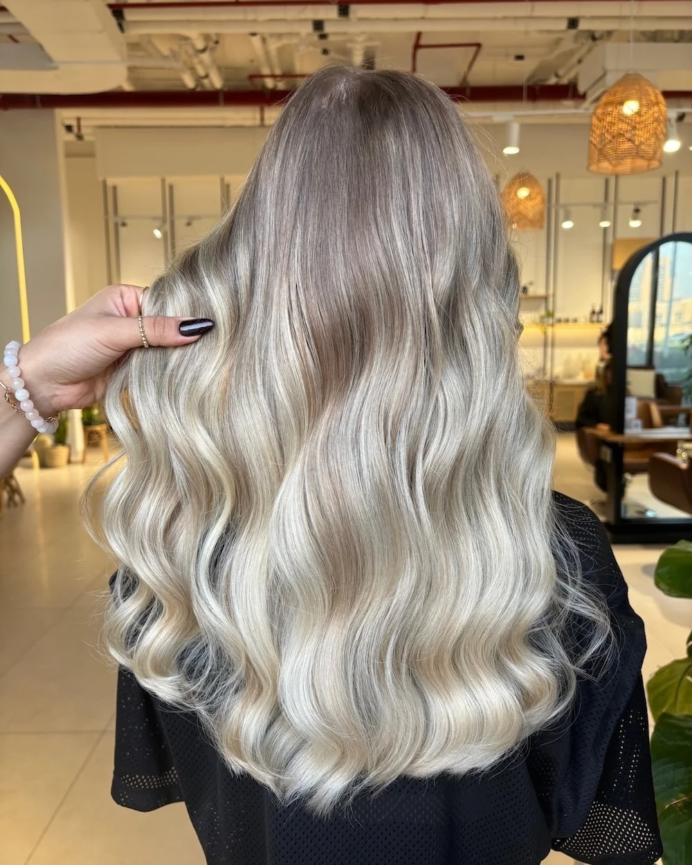 Blonde Specialists in dubai Blonde Specialists in dubai