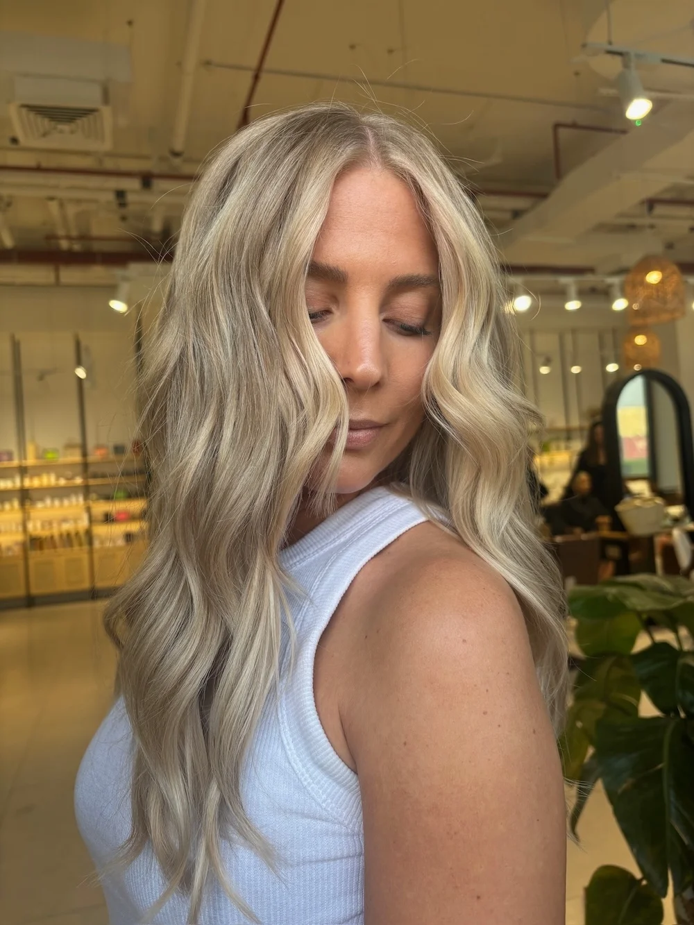 blonde specialists Abu Dhabi